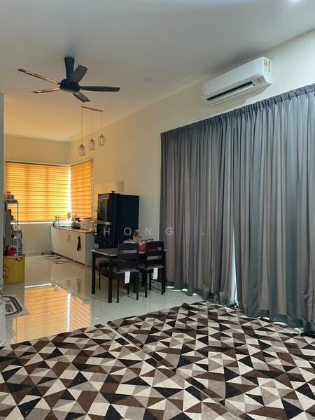 Semi-Detached House for Sale in Hijauan Valdor (Sungai Jawi) - Hong . - Kitchen - PropertyGuru.com.my