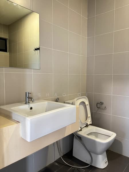 Servis Apartment untuk Disewa di Meridin Suites @ The Meridin - Shao Qi - Bathroom - PropertyGuru.com.my