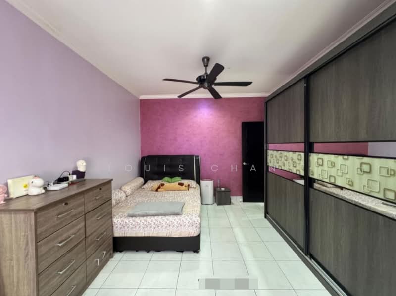 Rumah Teres 2 Tingkat untuk Dijual di Klang (Selangor) - Louis Chan - Bedroom - PropertyGuru.com.my