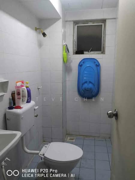 Pangsapuri untuk Dijual di Pangsapuri Subang Suria - Steve Chen - Bathroom - PropertyGuru.com.my