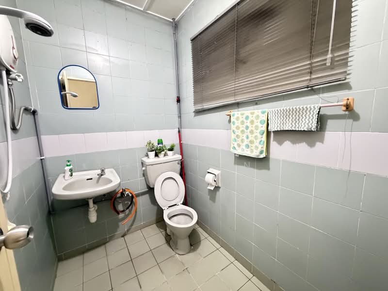 Terraced House for Sale in Bandar Sungai Long (Selangor) - Kris Tan - Bathroom - PropertyGuru.com.my