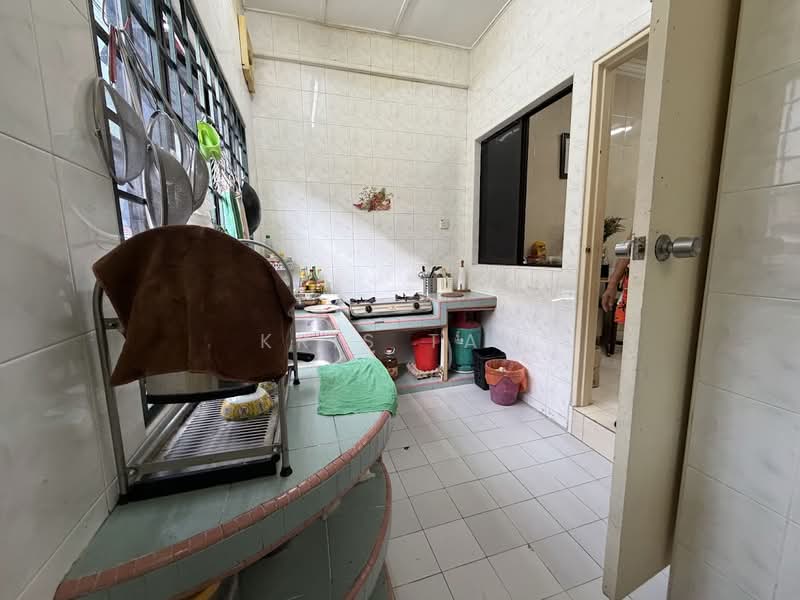 Terraced House for Sale in Bandar Sungai Long (Selangor) - Kris Tan - Kitchen - PropertyGuru.com.my