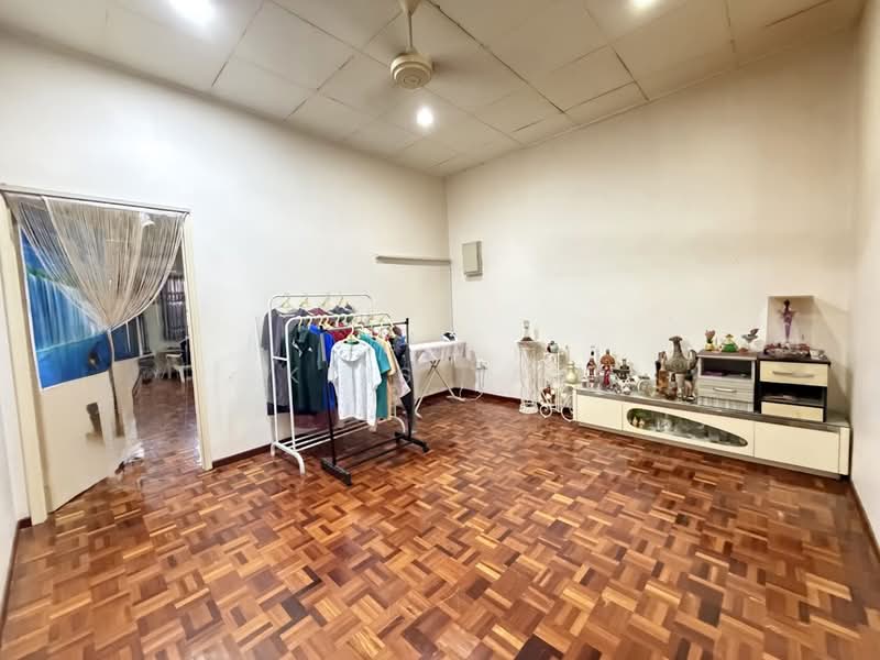 Terraced House for Sale in Bandar Sungai Long (Selangor) - Kris Tan - Living Room - PropertyGuru.com.my