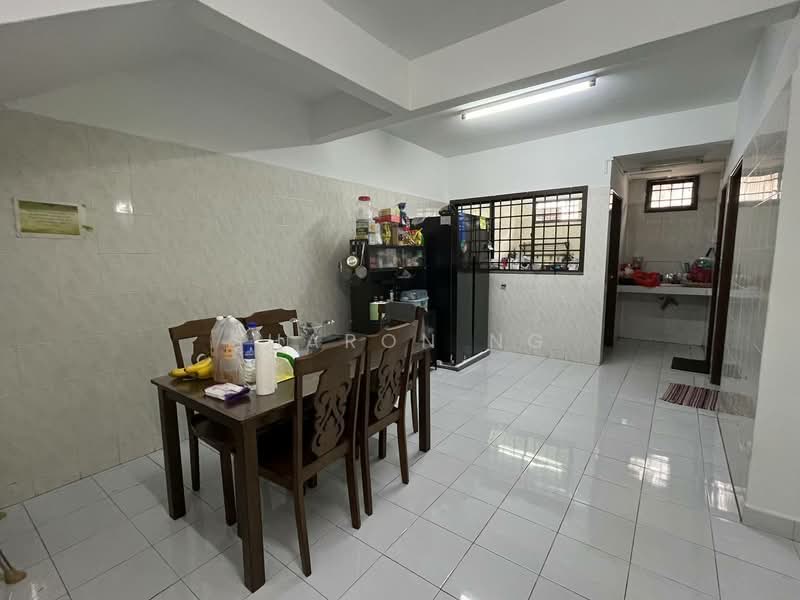 2-storey Terraced House for Sale in Taman Mount Austin (Tebrau) - Sharon Ng - Kitchen - PropertyGuru.com.my