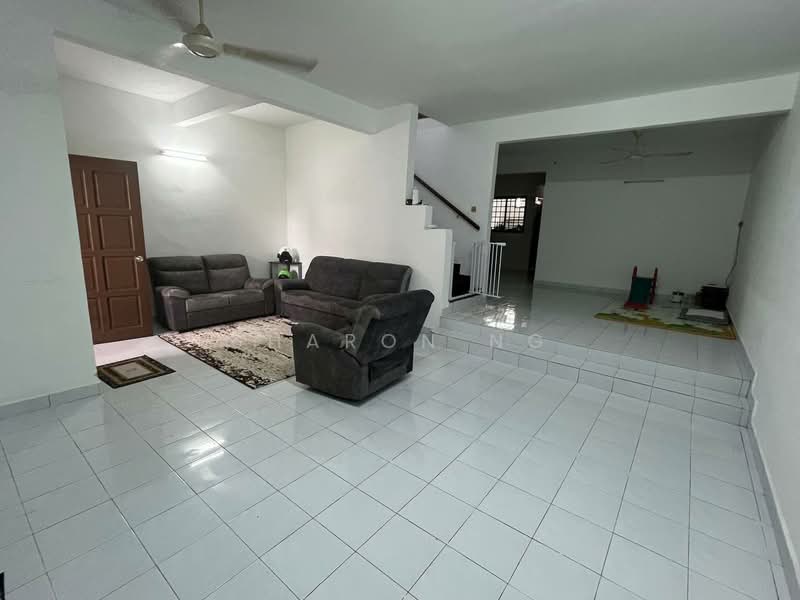 2-storey Terraced House for Sale in Taman Mount Austin (Tebrau) - Sharon Ng - Living Room - PropertyGuru.com.my