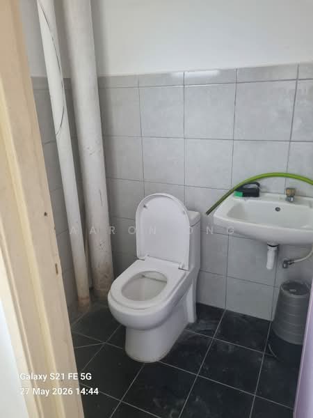 Apartment for Rent at Semarak Apartment - Aaron Ong - Bathroom - PropertyGuru.com.my