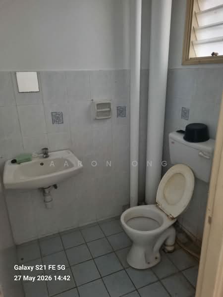 Apartment for Rent at Semarak Apartment - Aaron Ong - Bathroom - PropertyGuru.com.my