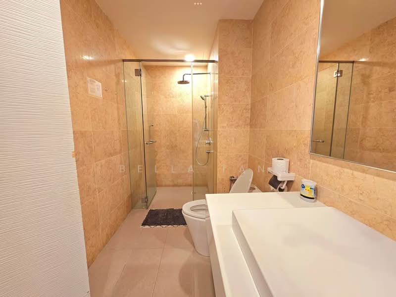Service Residence for Sale at Vista Tiara (MBW Bay) - Bella Tan - Bathroom - PropertyGuru.com.my