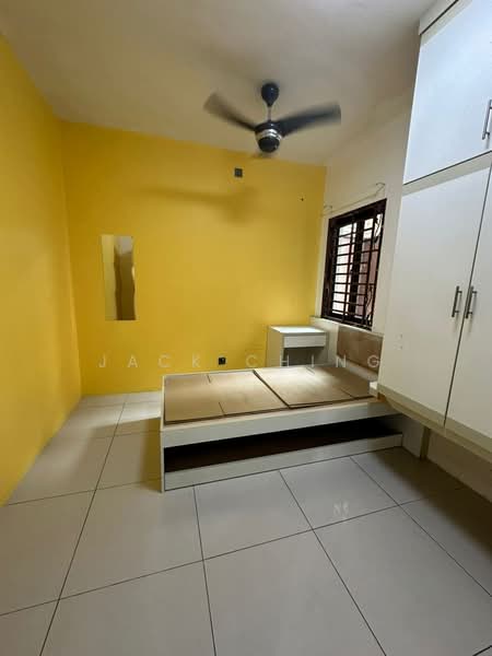 Pangsapuri untuk Dijual di Larkin Residence (Phase One) - Jack Ching - Bedroom - PropertyGuru.com.my