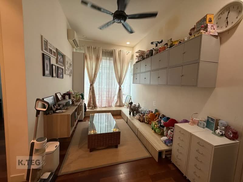 Rumah Berkembar untuk Dijual di Klang (Selangor) - Alex Lee - Living Room - PropertyGuru.com.my