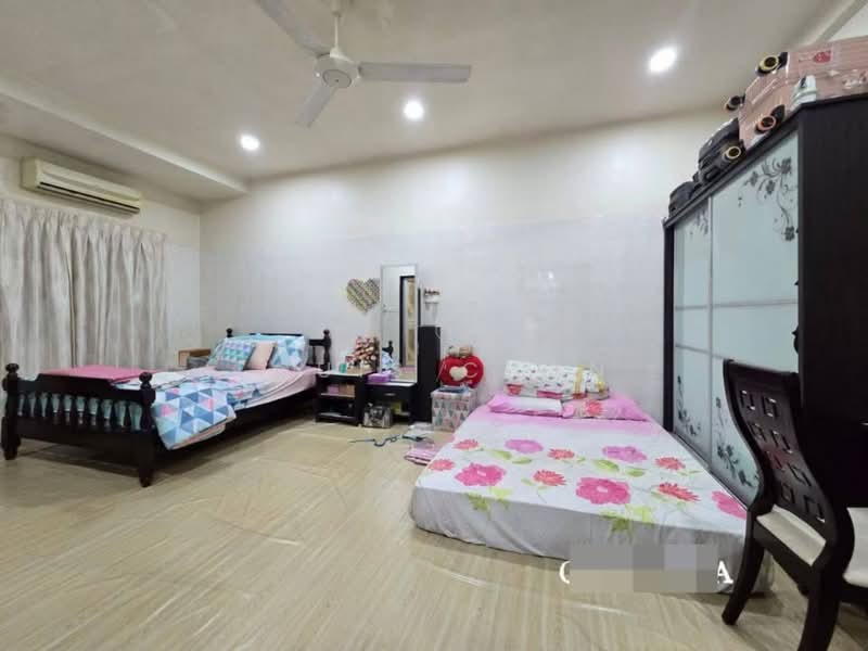Rumah Berkembar untuk Dijual di Klang (Selangor) - Louis Chan - Bedroom - PropertyGuru.com.my