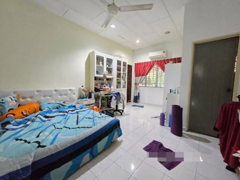Rumah Berkembar untuk Dijual di Klang (Selangor) - Louis Chan - Bedroom - PropertyGuru.com.my