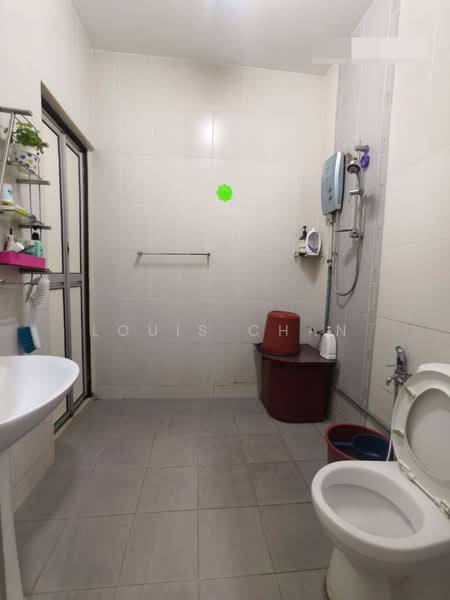 Rumah Berkembar untuk Dijual di Klang (Selangor) - Louis Chan - Bathroom - PropertyGuru.com.my