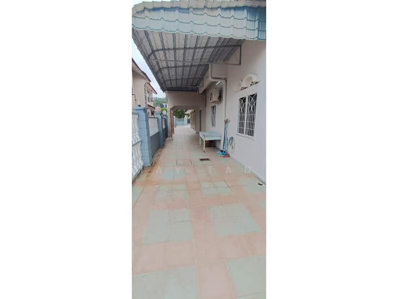 Semi-Detached House for Sale in Taman Titiwangsa (Kluang) - May Tan - PropertyGuru.com.my