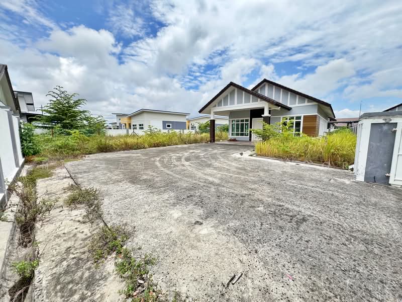 Bungalow for Sale in Taman Senawang Perdana (Senawang) - Herman Sazwan Nor Rahim - Exterior - PropertyGuru.com.my