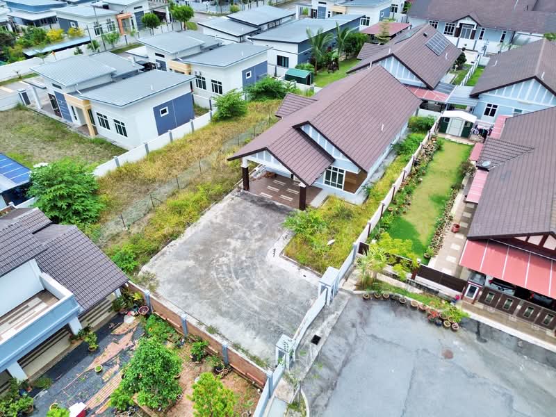 Bungalow for Sale in Taman Senawang Perdana (Senawang) - Herman Sazwan Nor Rahim - Exterior - PropertyGuru.com.my
