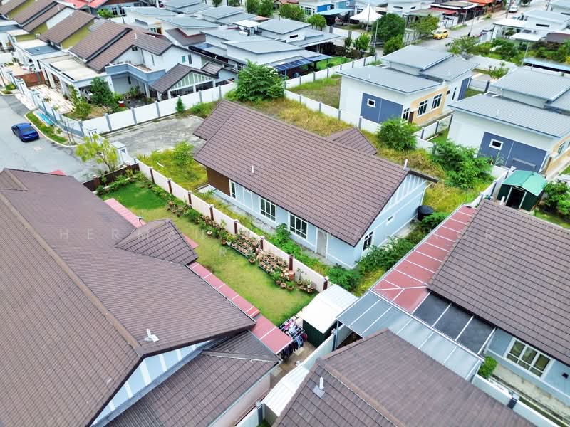 Bungalow for Sale in Taman Senawang Perdana (Senawang) - Herman Sazwan Nor Rahim - Exterior - PropertyGuru.com.my