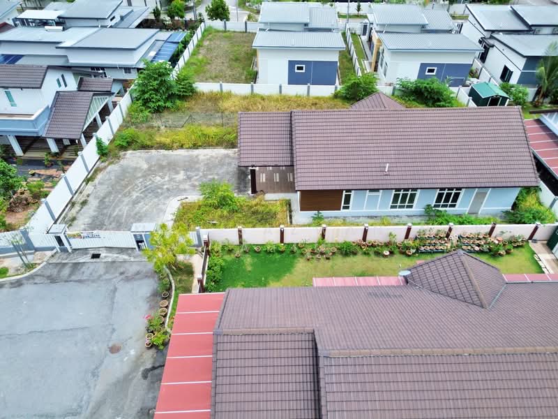 Bungalow for Sale in Taman Senawang Perdana (Senawang) - Herman Sazwan Nor Rahim - Exterior - PropertyGuru.com.my