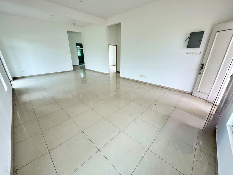 Bungalow for Sale in Taman Senawang Perdana (Senawang) - Herman Sazwan Nor Rahim - Living Room - PropertyGuru.com.my
