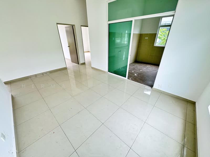 Bungalow for Sale in Taman Senawang Perdana (Senawang) - Herman Sazwan Nor Rahim - Dining Room - PropertyGuru.com.my