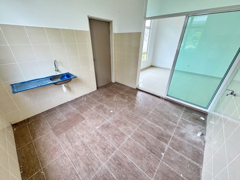 Bungalow for Sale in Taman Senawang Perdana (Senawang) - Herman Sazwan Nor Rahim - Kitchen - PropertyGuru.com.my
