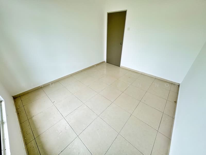 Bungalow for Sale in Taman Senawang Perdana (Senawang) - Herman Sazwan Nor Rahim - Bedroom - PropertyGuru.com.my