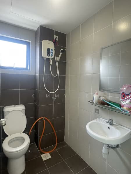 Kondominium untuk Disewa di Residensi Permai - Kimmy Lee - Bathroom - PropertyGuru.com.my