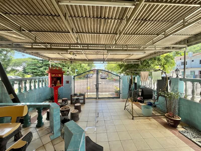 2-storey Terraced House for Sale in Seksyen 24 (Shah Alam) - Noraini Dahan - Exterior - PropertyGuru.com.my