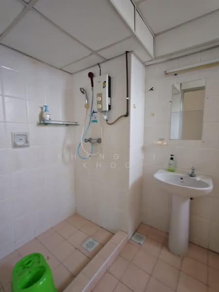 Condominium for Rent at Marina Bay Condominium - Khang Ni Khoo - PropertyGuru.com.my