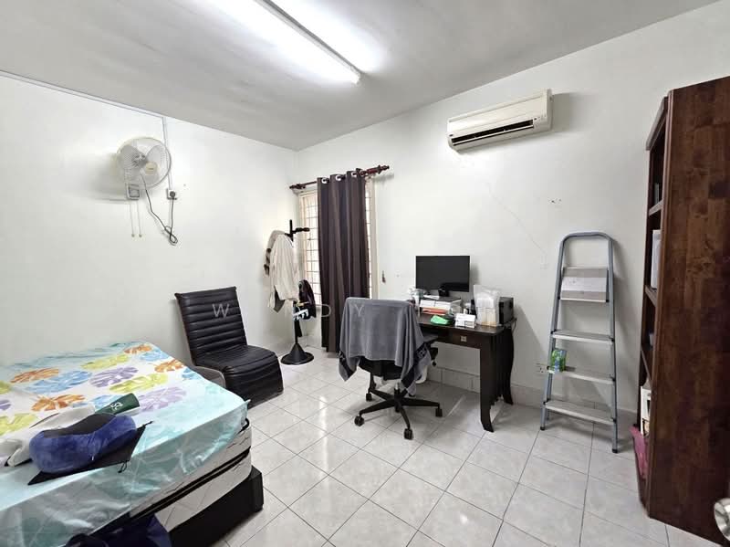 Kondominium untuk Dijual di Greenlane Park - Wendy Toh - Bedroom - PropertyGuru.com.my