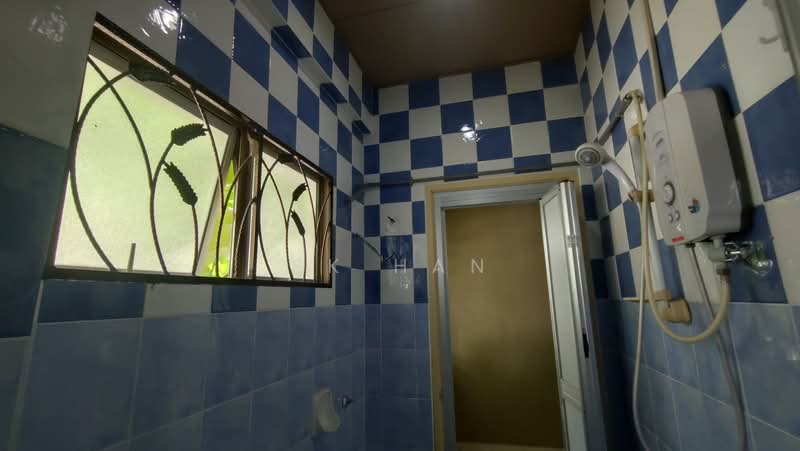 2-storey Terraced House for Sale in Bandar Mahkota Cheras (Cheras) - SK Han - Bathroom - PropertyGuru.com.my