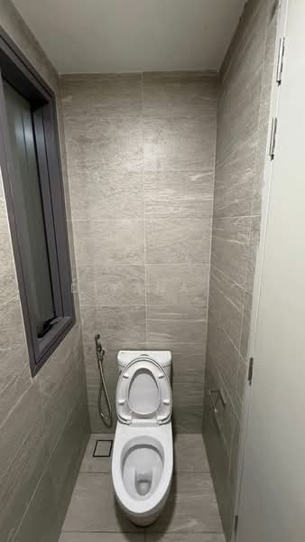 Servis Apartment untuk Disewa di Edelweiss @ Tropicana Gardens - Diyana . - Bathroom - PropertyGuru.com.my