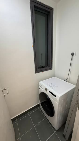 Servis Apartment untuk Disewa di Edelweiss @ Tropicana Gardens - Diyana . - Interior - PropertyGuru.com.my