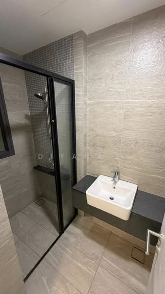 Servis Apartment untuk Disewa di Edelweiss @ Tropicana Gardens - Diyana . - Bathroom - PropertyGuru.com.my