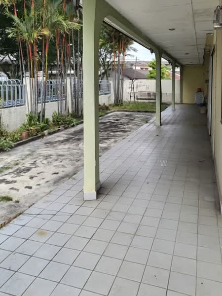 Rumah Teres 1 Tingkat untuk Dijual di Sea Park (Petaling Jaya) - Chen Hoaw - Exterior - PropertyGuru.com.my