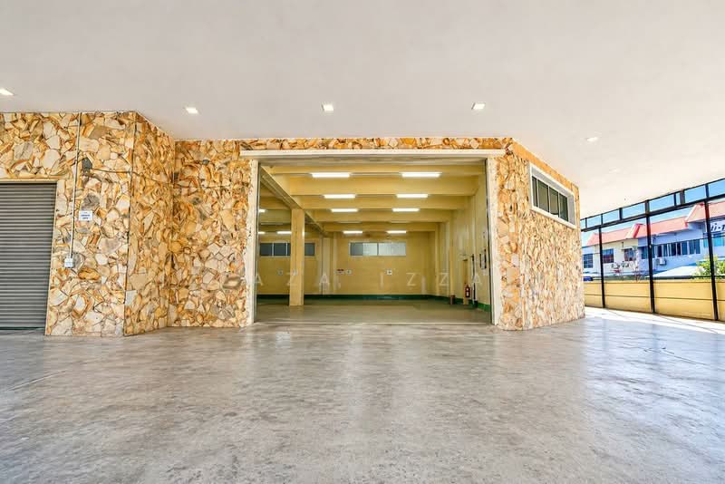 Kilang untuk Dijual di Kawasan Perindustrian Kempas (Tampoi) - Izzaza Izzati - Exterior - PropertyGuru.com.my