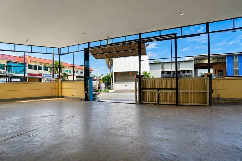 Kilang untuk Dijual di Kawasan Perindustrian Kempas (Tampoi) - Izzaza Izzati - Exterior - PropertyGuru.com.my
