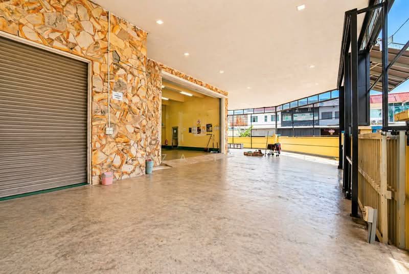 Kilang untuk Dijual di Kawasan Perindustrian Kempas (Tampoi) - Izzaza Izzati - Exterior - PropertyGuru.com.my