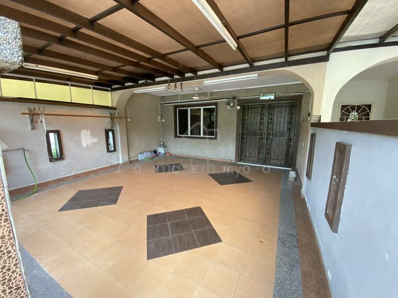 2-storey Terraced House for Rent in Taman Bukit Kinrara (Bandar Kinrara) - Joyce Hoo - Exterior - PropertyGuru.com.my