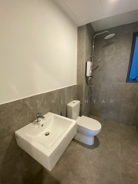 Servis Apartment untuk Disewa di Suite Enesta - Elaine Cheah - Bathroom - PropertyGuru.com.my