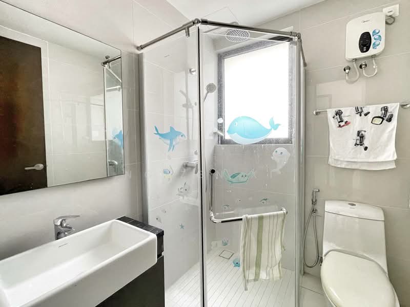 Condominium for Rent at Bay Point @ Country Garden Danga Bay - NG ZEN XI - Bathroom - PropertyGuru.com.my