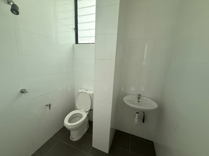 Apartment for Sale at Ponderosa Lakeside Apartment - Healer Lau - PropertyGuru.com.my