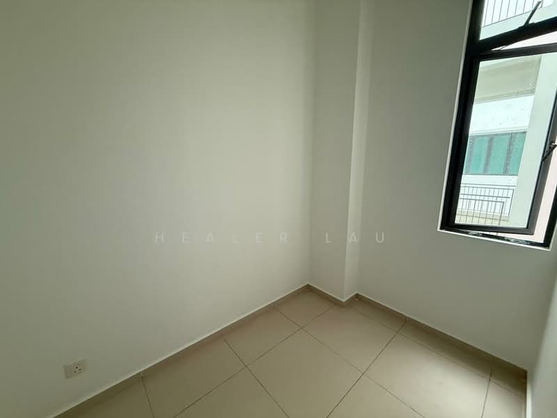 Apartment for Sale at Ponderosa Lakeside Apartment - Healer Lau - PropertyGuru.com.my