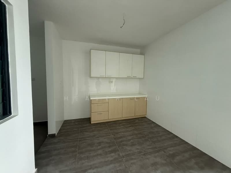 Apartment for Sale at Ponderosa Lakeside Apartment - Healer Lau - PropertyGuru.com.my