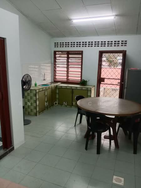 Rumah Teres 1 Tingkat untuk Disewa di Taman Century (Johor Bahru) - Anthony Chen - PropertyGuru.com.my