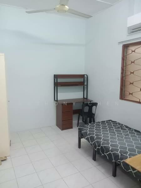 Rumah Teres 1 Tingkat untuk Disewa di Taman Century (Johor Bahru) - Anthony Chen - PropertyGuru.com.my
