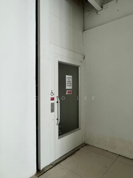 Kedai untuk Disewa di Taman Molek (Johor Bahru) - Coco Lee - Interior - PropertyGuru.com.my