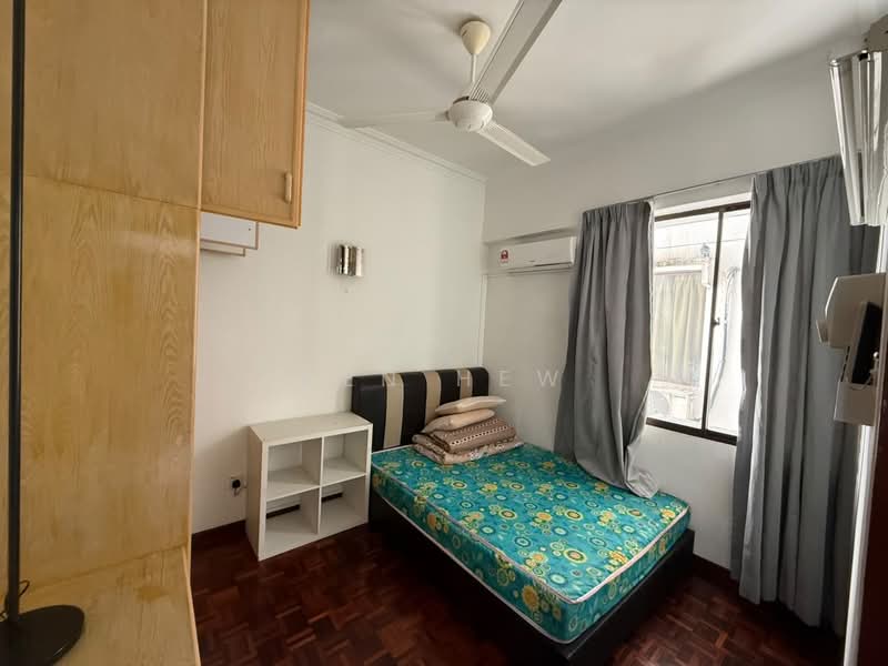Pangsapuri untuk Dijual di Desa Samudra - Ben Hew - Bedroom - PropertyGuru.com.my
