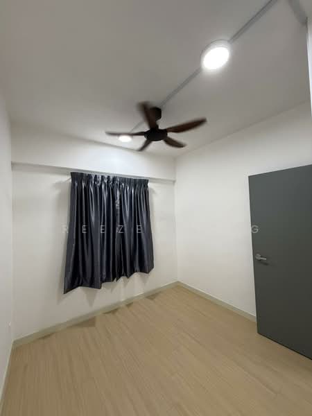 Service Residence for Sale at M Arisa - Freeze Khong - Bedroom - PropertyGuru.com.my