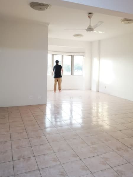 Condominium for Sale at Menara Jaya - Chen Hoaw - Living Room - PropertyGuru.com.my